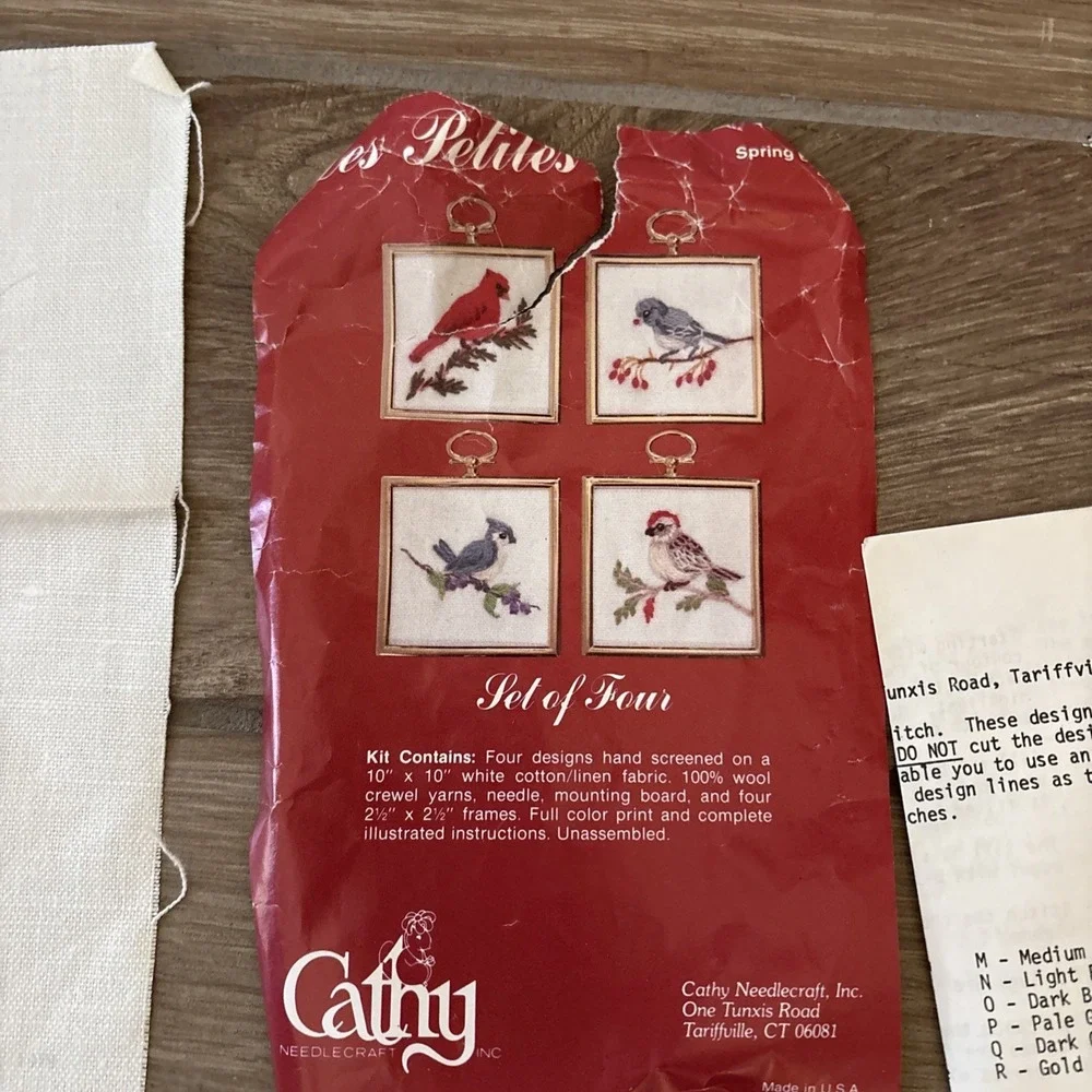 Les‎ Petites #421 Spring Birds - Used. Only 3 Frames Included